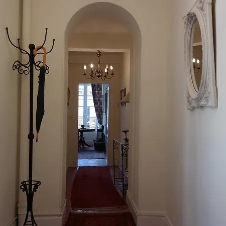 아파트 Penthouse Overlooking Place Carnot